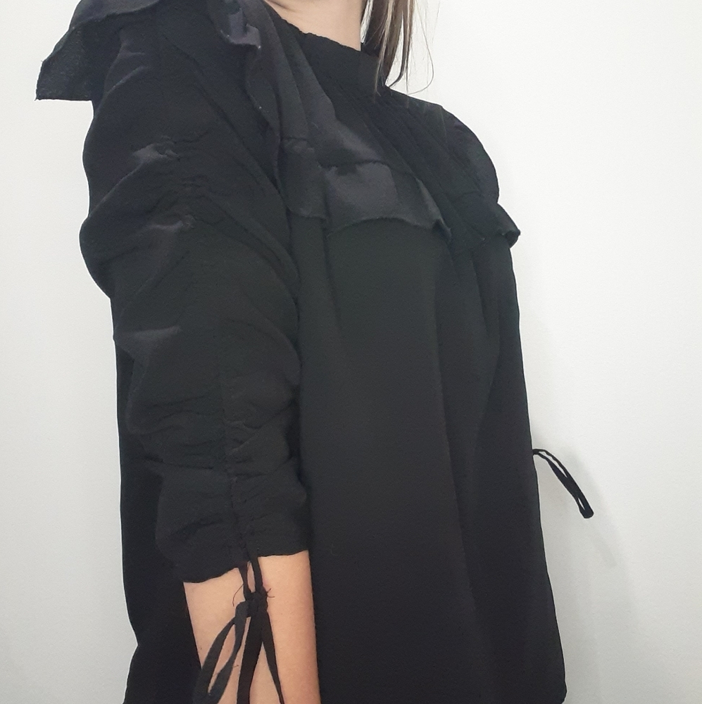Blouse - Picture 2 of 2